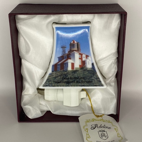 Newfoundland Night Light - Picture 2 of 5